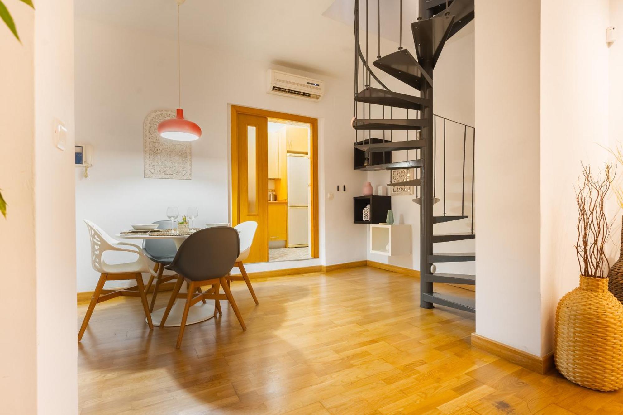 Duplex Moderno Alameda Apartment Sevilla Bagian luar foto
